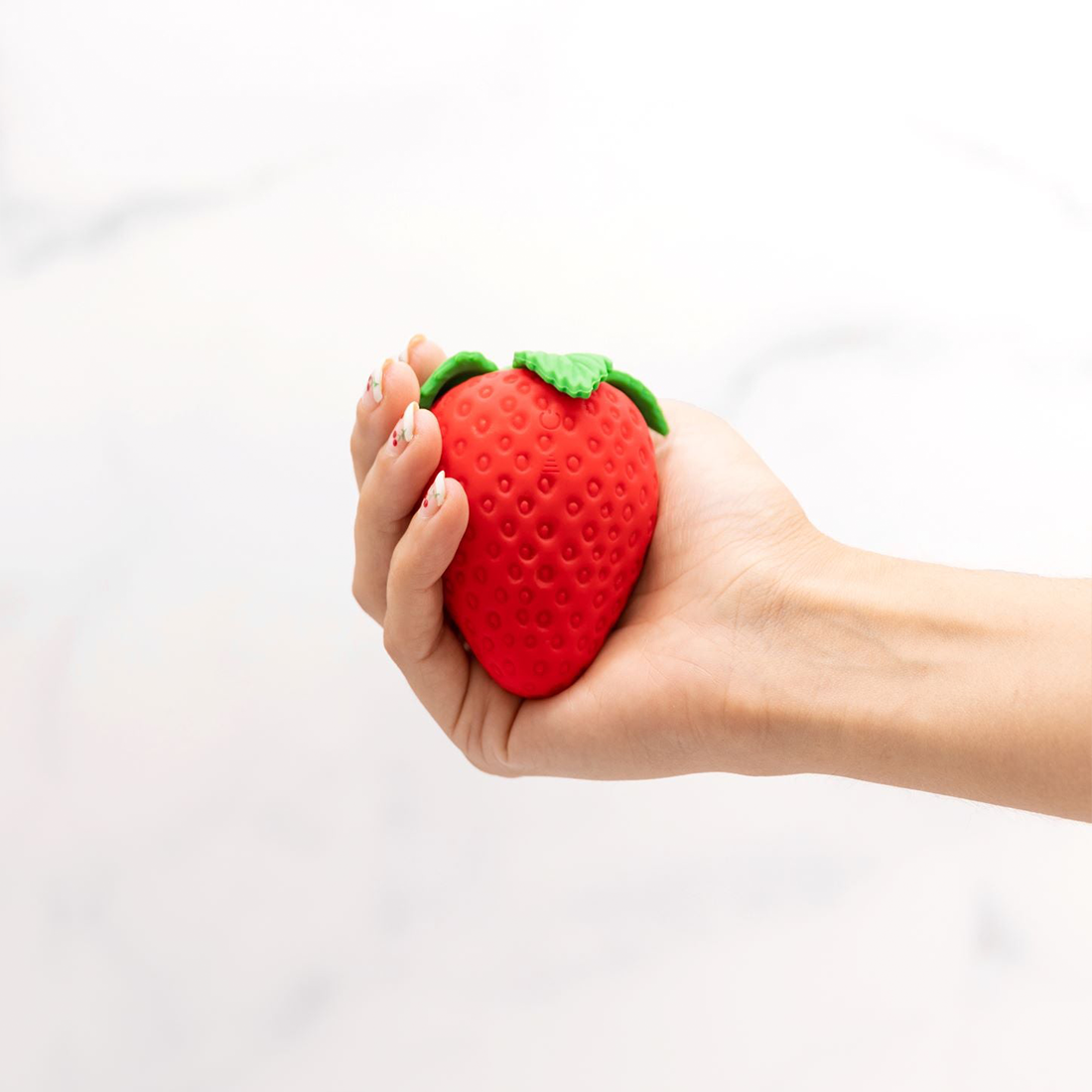 Strawberry Emojibator (Dame)