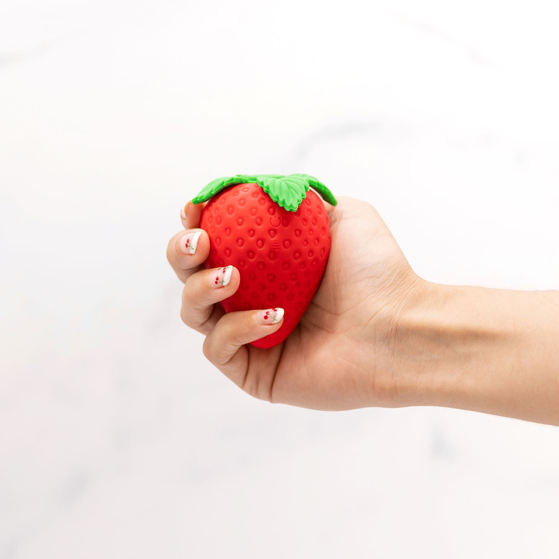 Strawberry Emojibator (Dame)