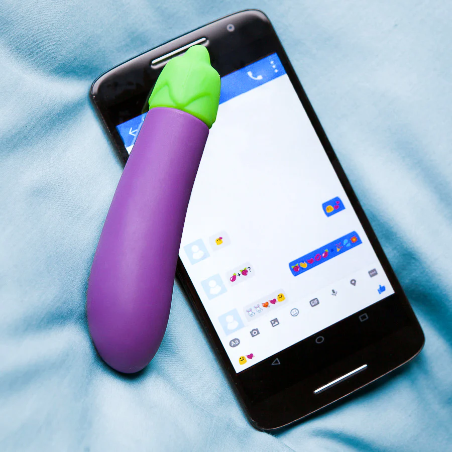 Eggplant Emojibator (Dame)