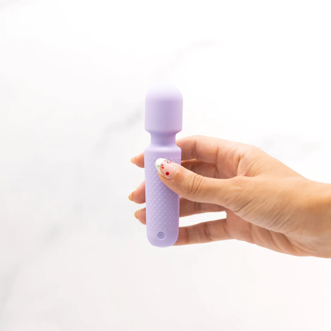Tiny Wand Emojibator (Dame)